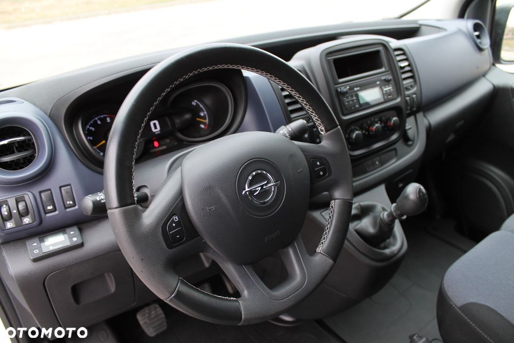 Opel Vivaro - 16