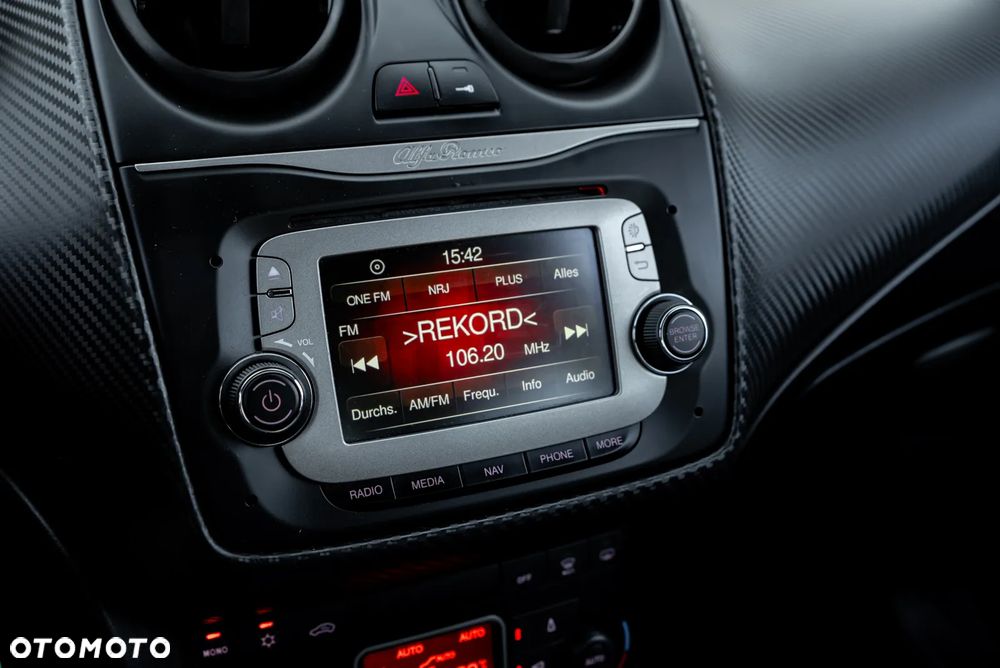 Alfa Romeo Mito TB 1.4 16V MultiAir Quadrifoglio Verde - 29