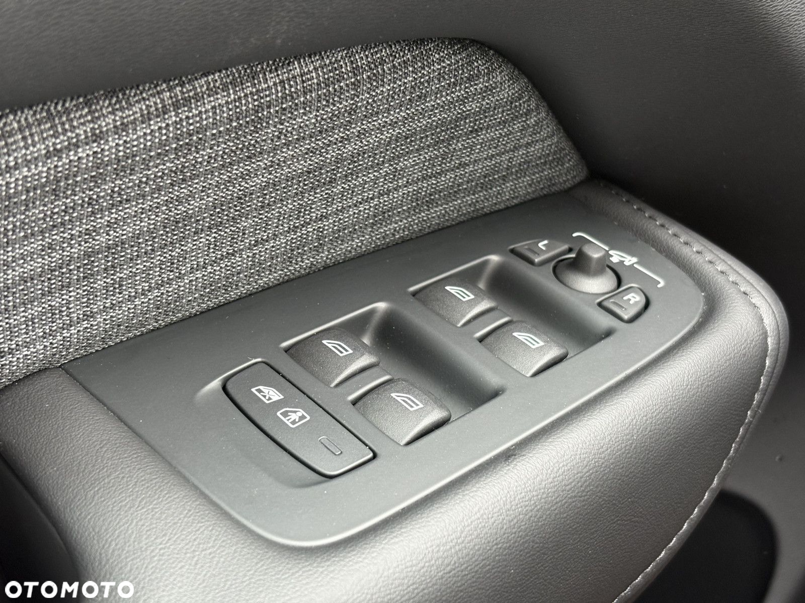 Volvo XC 60 - 31