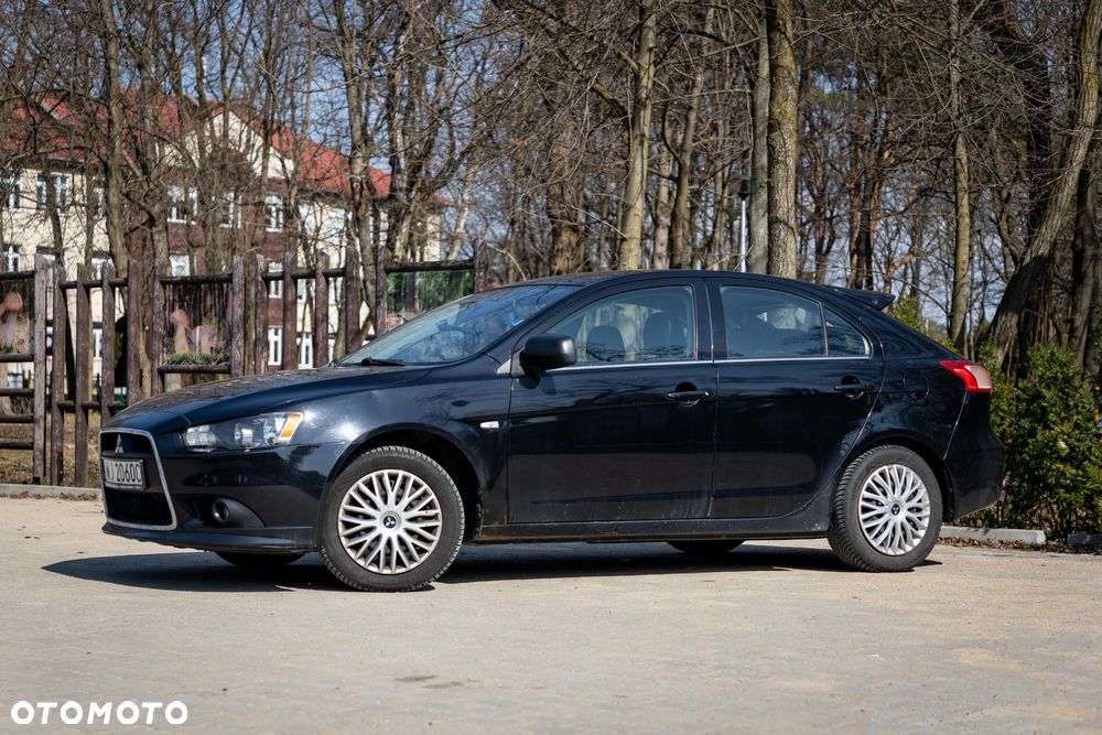 Mitsubishi Lancer 1.8 Invite - 12