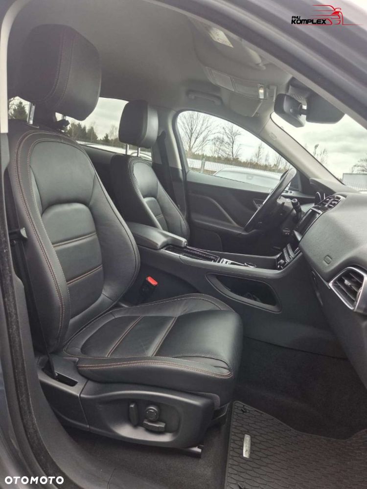 Jaguar F-Pace - 14