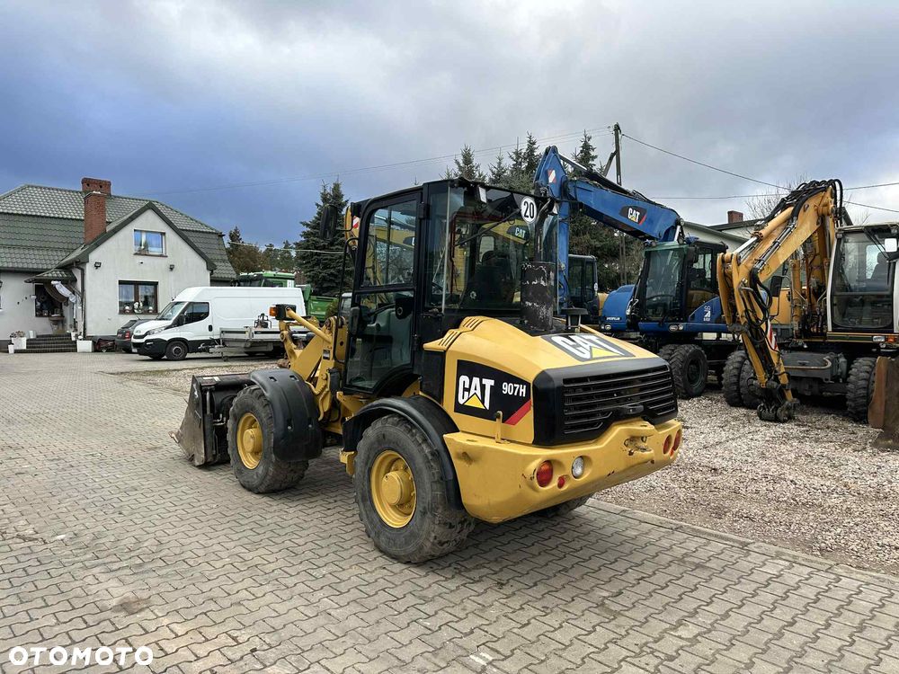 Caterpillar 907H - 2