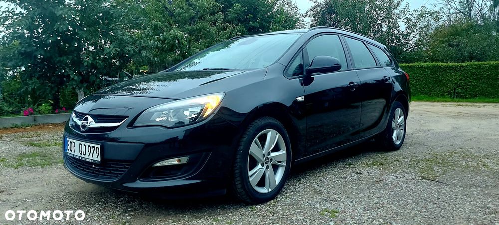 Opel Astra 1.4 Turbo Edition Sport - 1