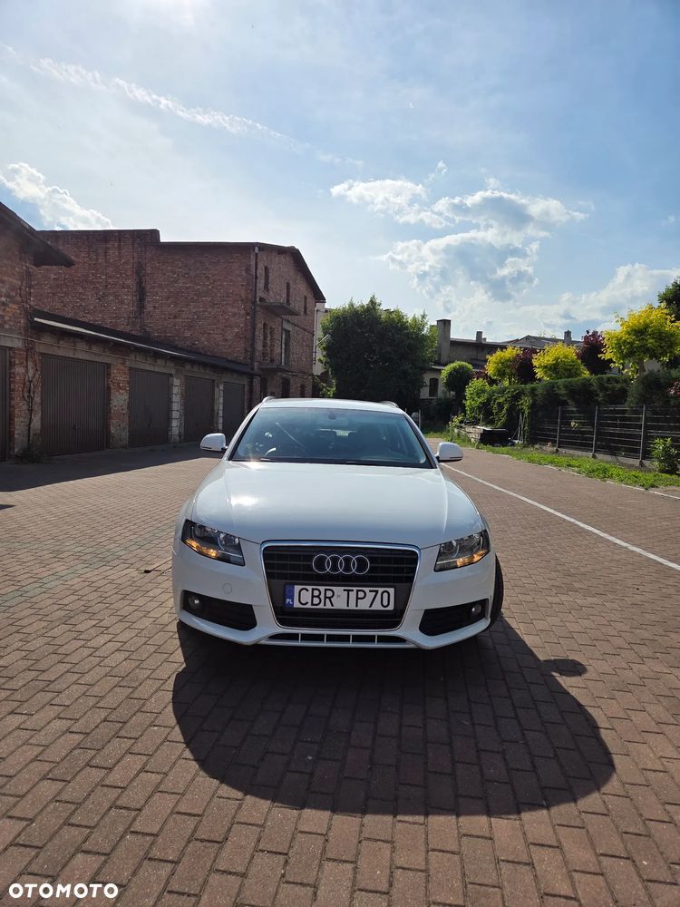 Audi A4 Avant 2.0 TDI DPF Attraction - 2