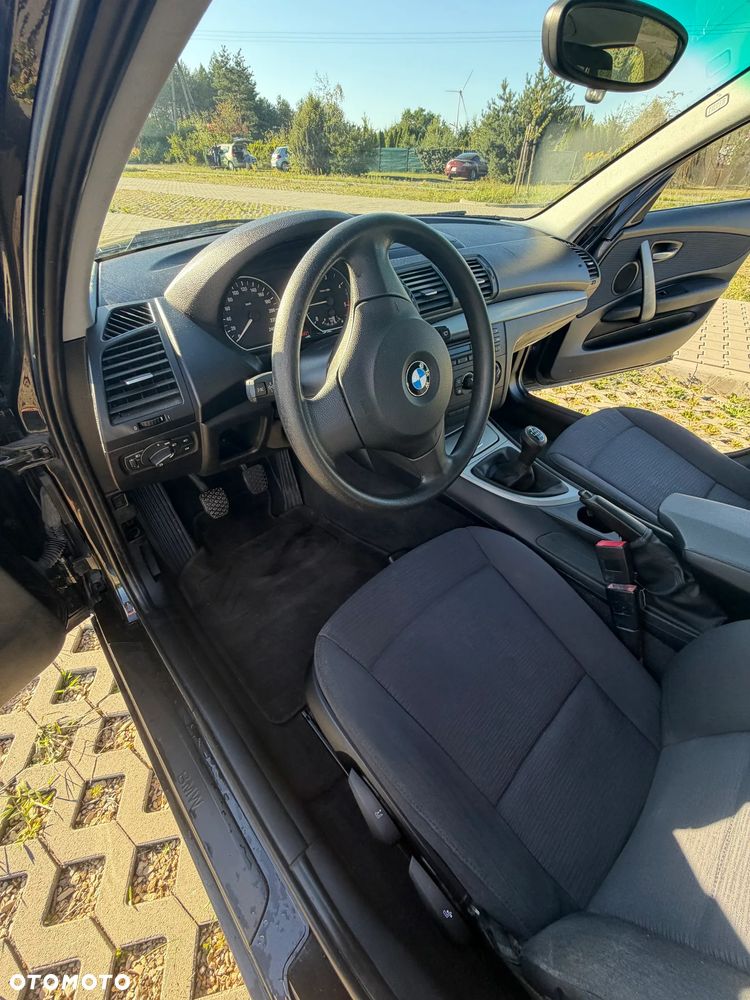BMW Seria 1 - 10