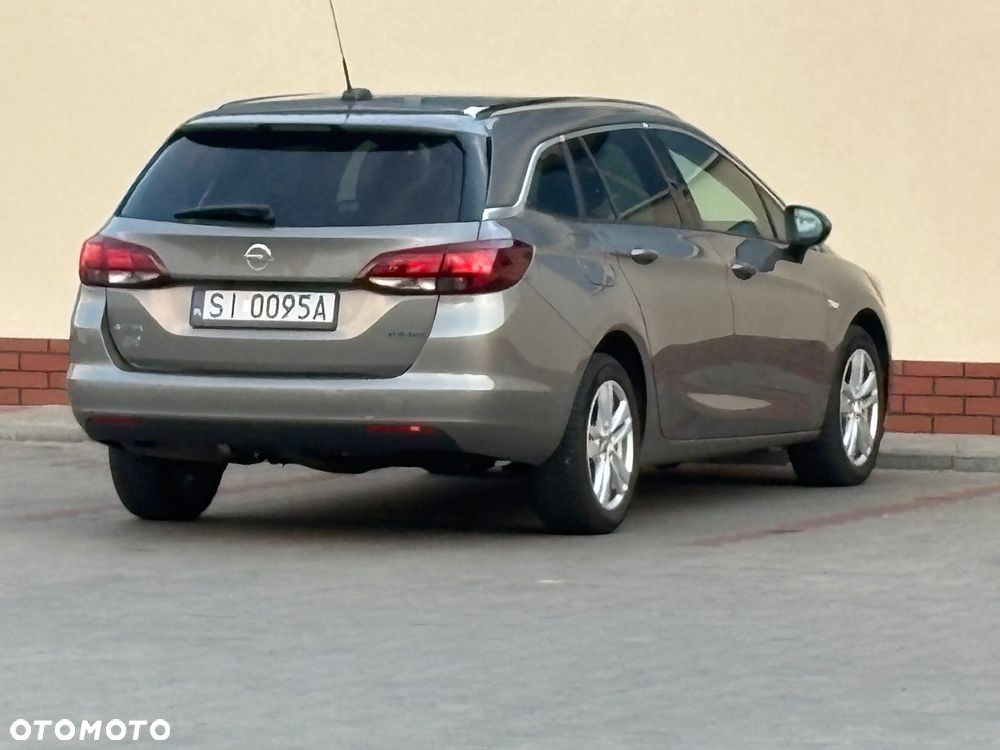 Opel Astra - 4