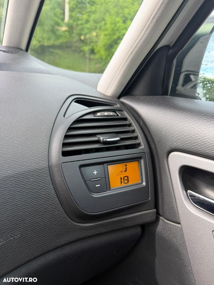 Citroën C4 Picasso 1.6 HDI 1+ - 14
