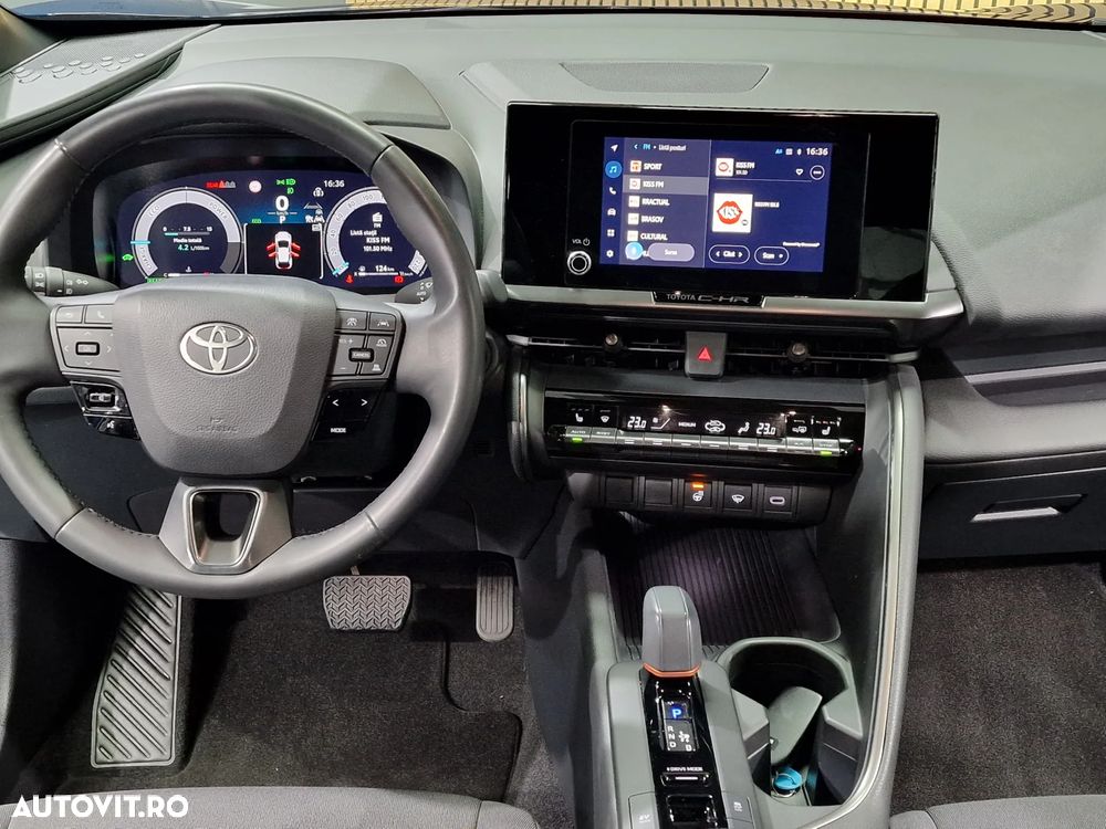 Toyota C-HR - 12
