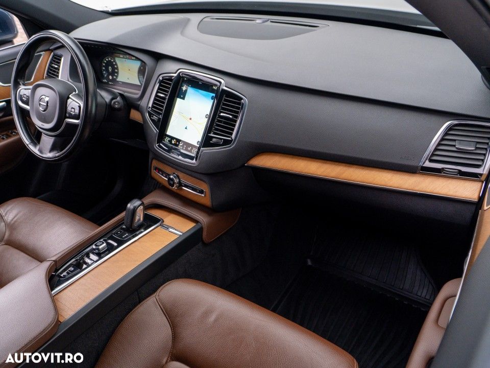 Volvo XC 90 - 13