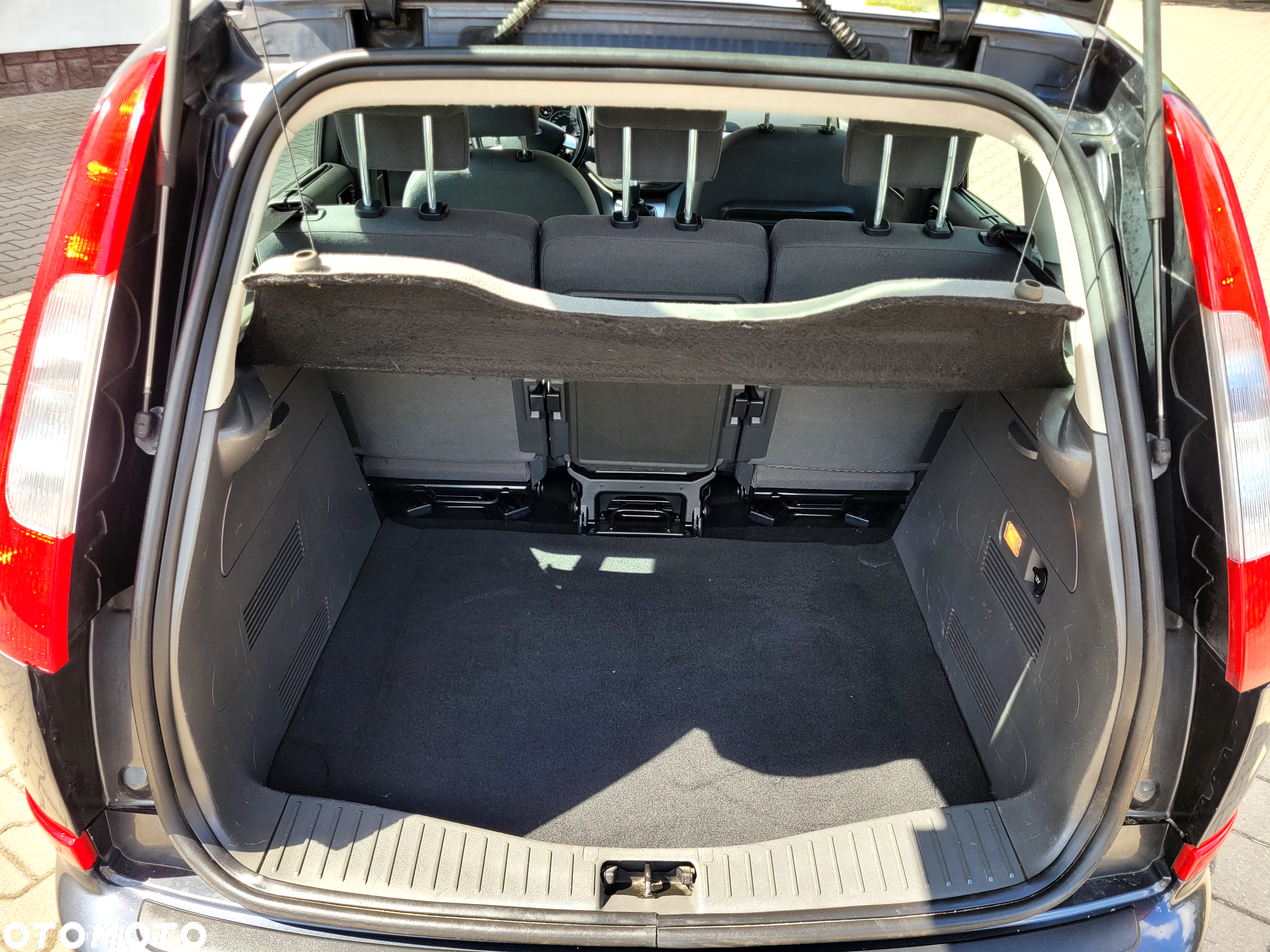 Ford C-MAX 1.8 Ghia - 15