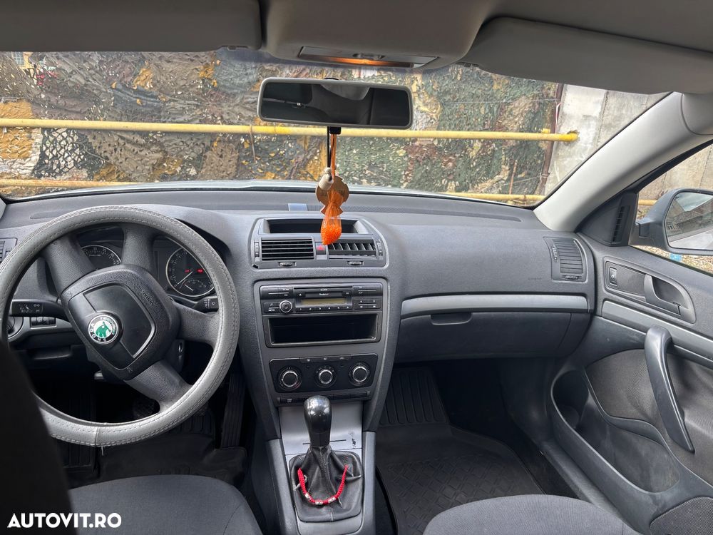 Skoda Octavia 1.6 TDI STYLE - 7