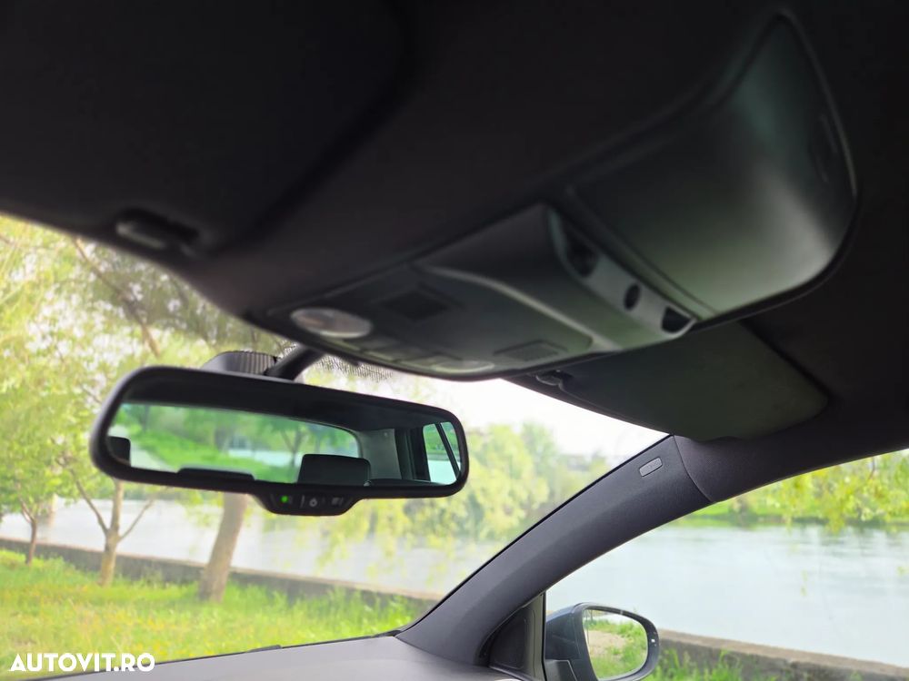 Volkswagen Golf 2.0 GTI - 22