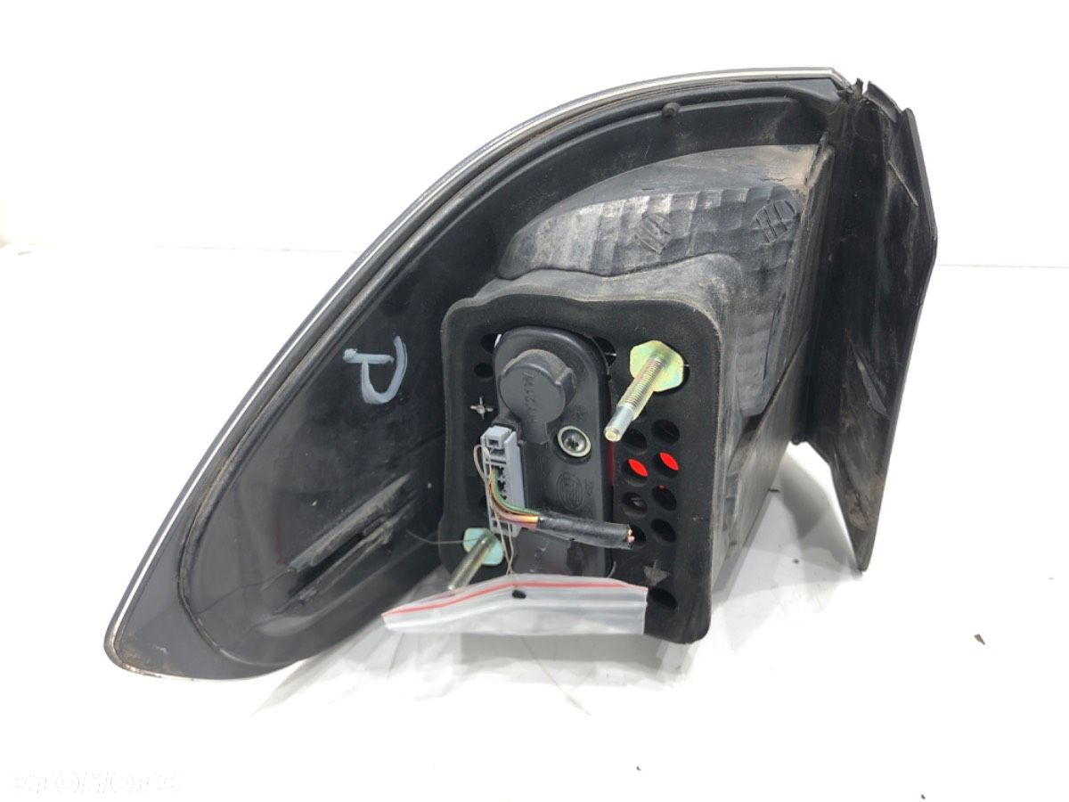 LAMPA PRAWY TYŁ - 86.00 PLN - FORD S-MAX (WA6) 2006 - 2014 2.0 107 kW [145 KM] benzyna 2006 - 2014 - 2
