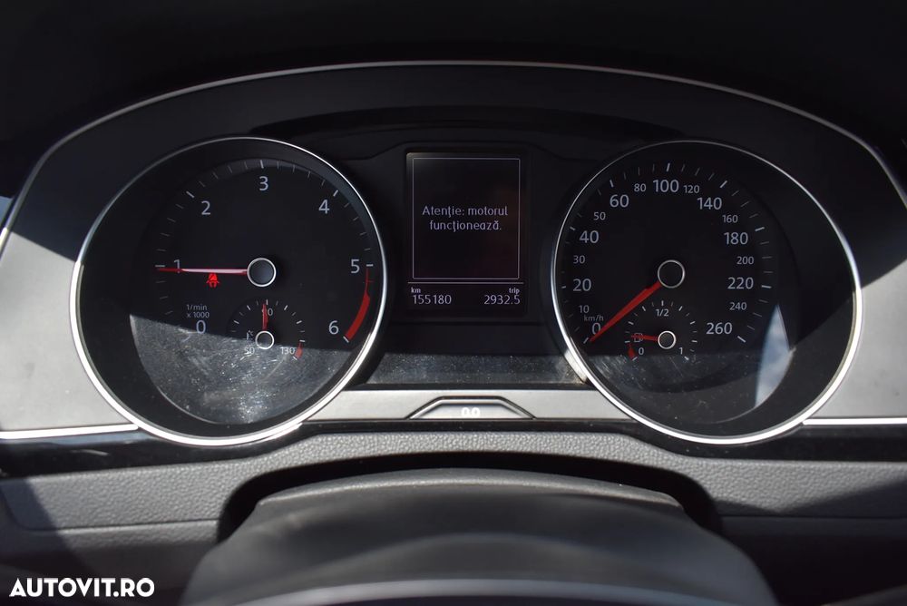 Volkswagen Passat 2.0 TDI DSG Highline - 12