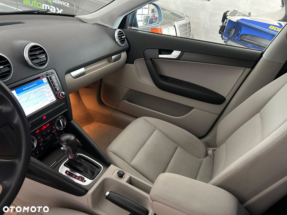 Audi A3 Sportback - 13