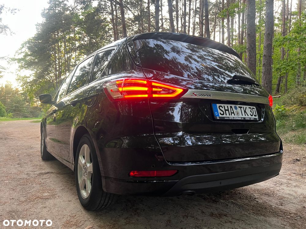 Ford S-Max 2.0 EcoBlue Titanium - 25