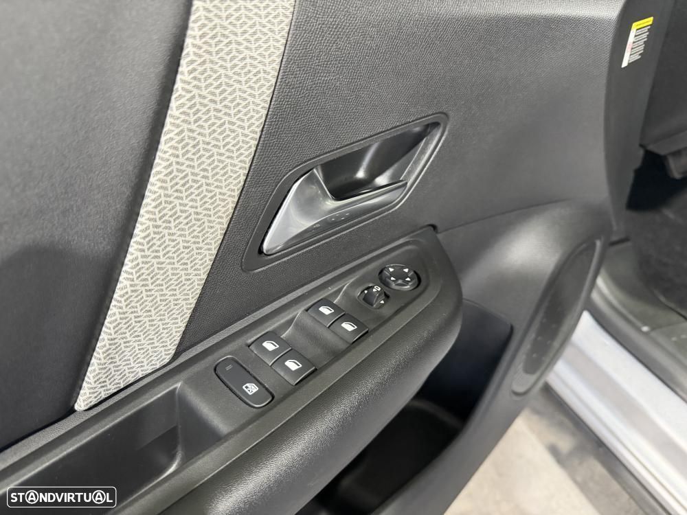 Citroën C4 PureTech 130 Stop&Start EAT8 PLUS - 17