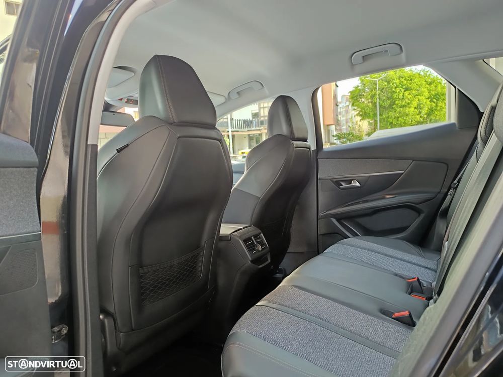 Peugeot 3008 1.2 PureTech Allure Pack EAT8 - 15