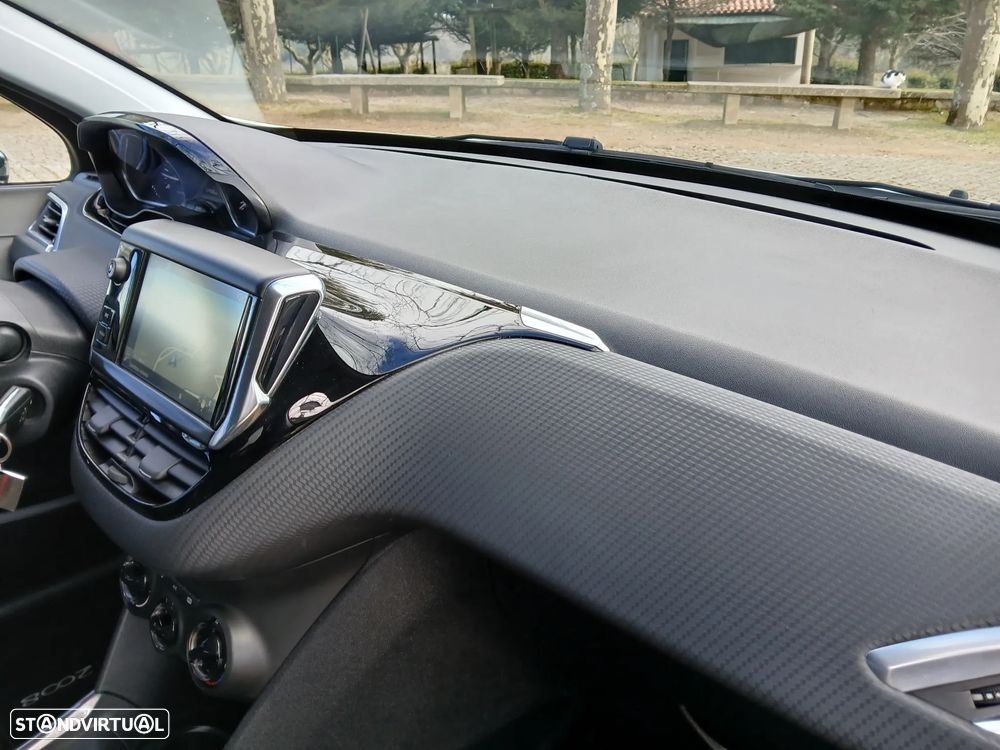 Peugeot 2008 PureTech 82 Style - 30