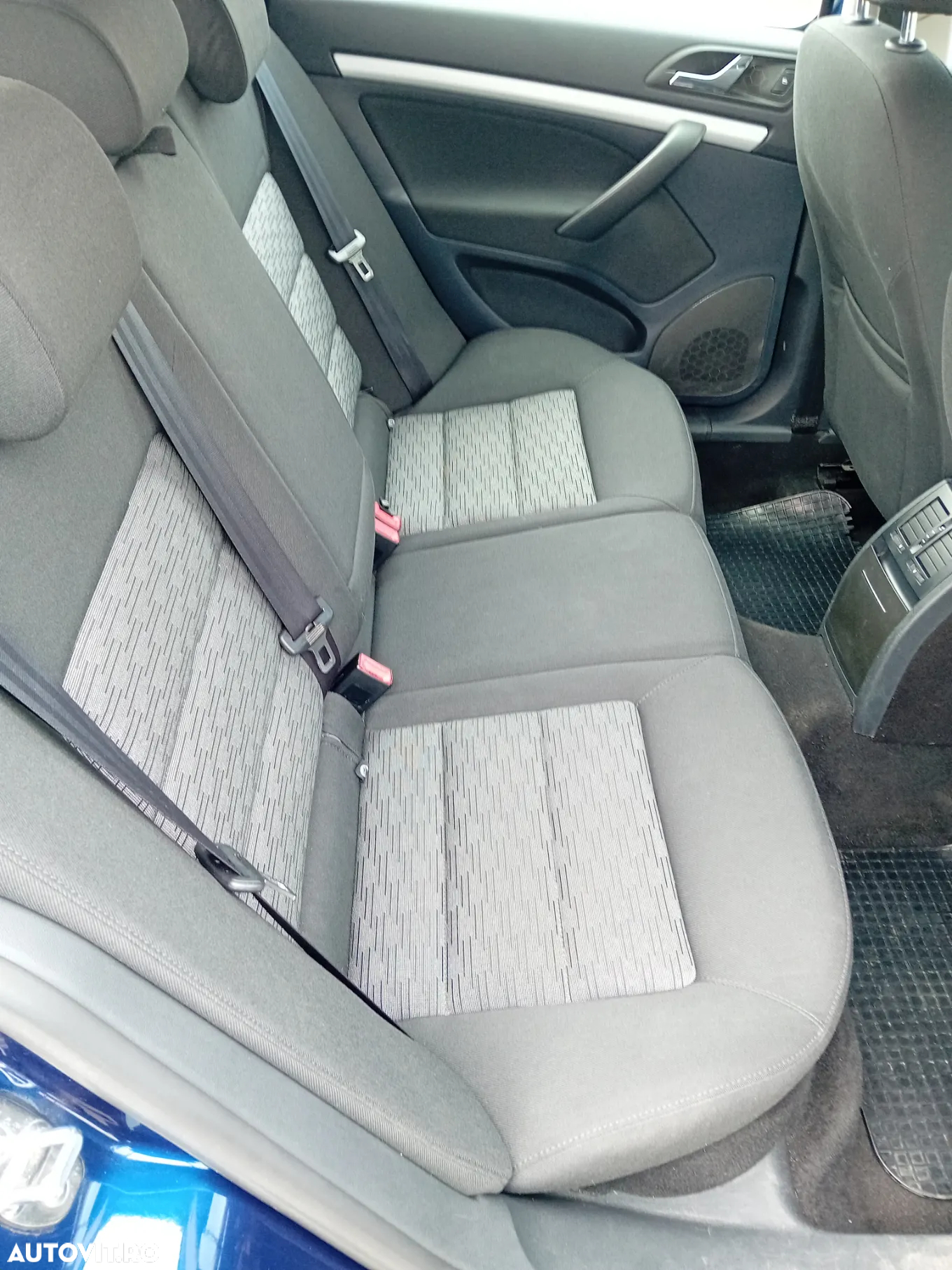 Skoda Octavia 1.6 TDI Classic DSG - 8
