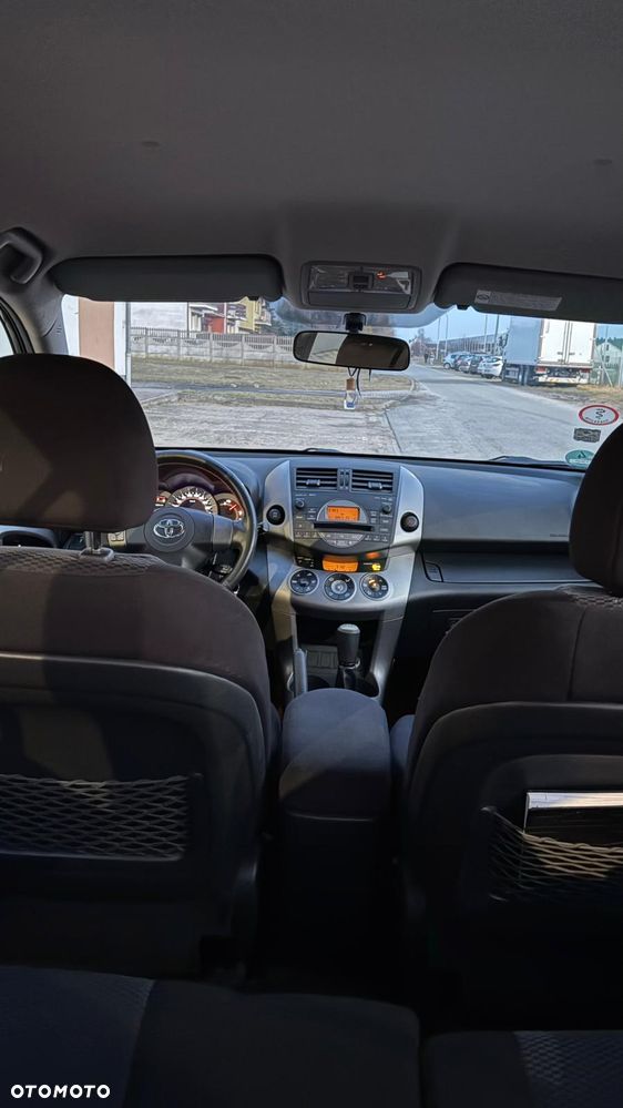 Toyota RAV4 2.0 4x4 - 11