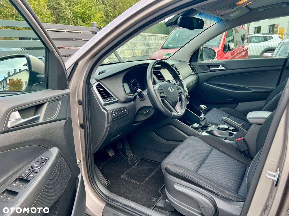 Hyundai Tucson blue 1.7 CRDi 2WD Intro Edition - 5