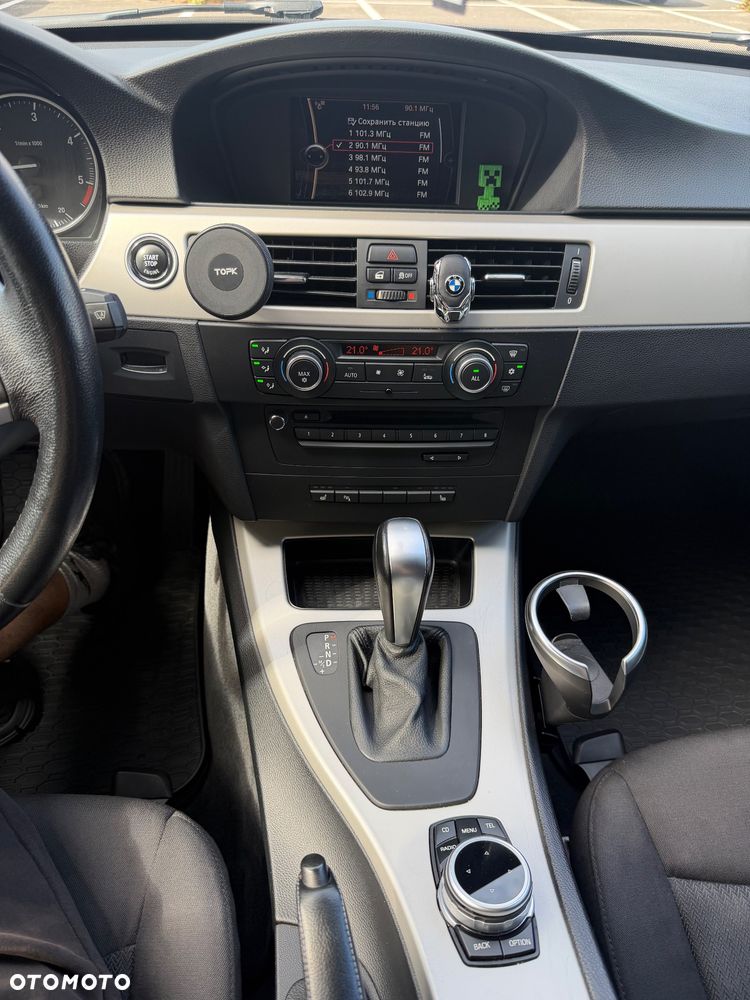 BMW Seria 3 320d - 18