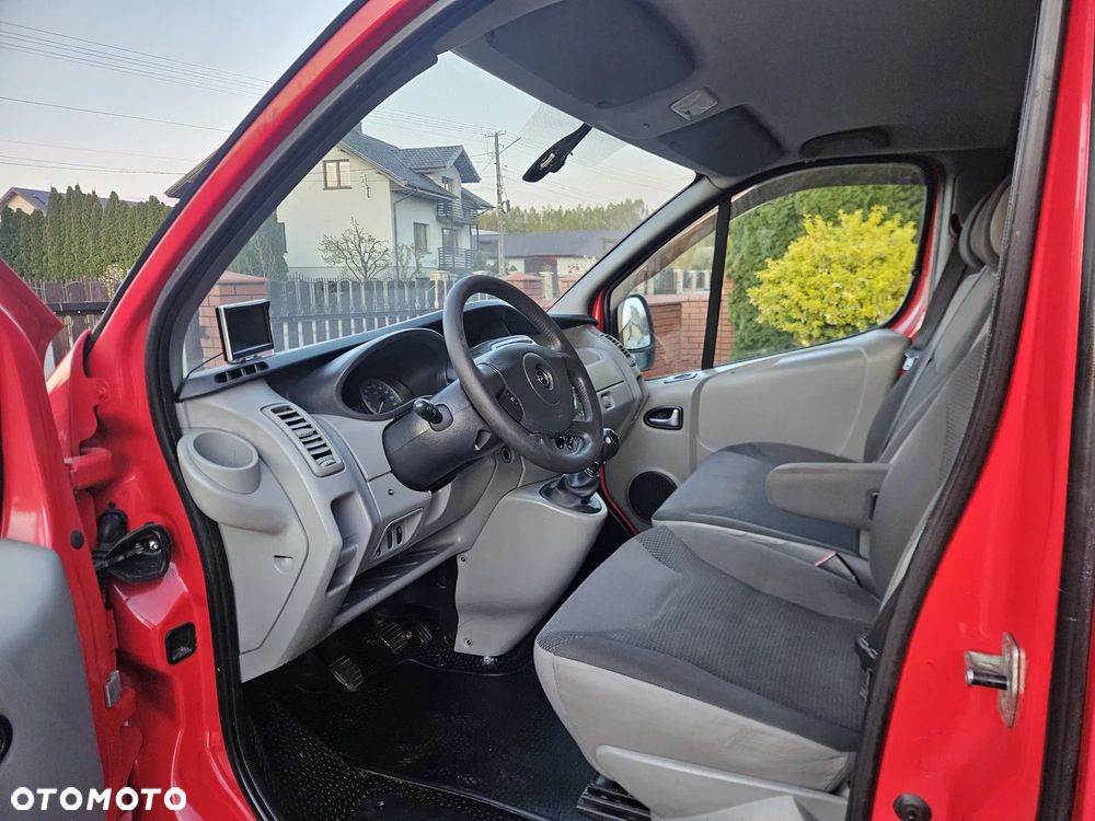 Opel Vivaro - 12