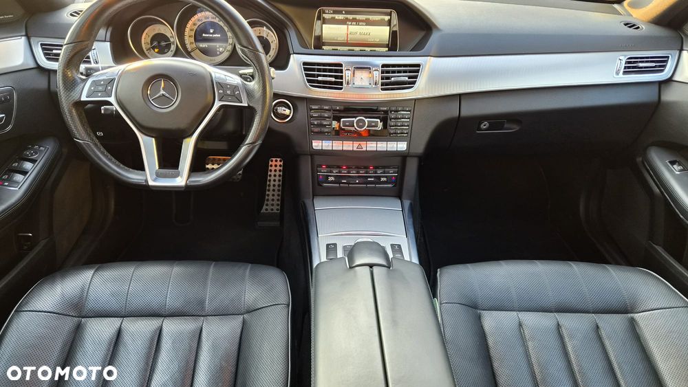 Mercedes-Benz Klasa E 500 4Matic 7G-TRONIC Avantgarde - 8