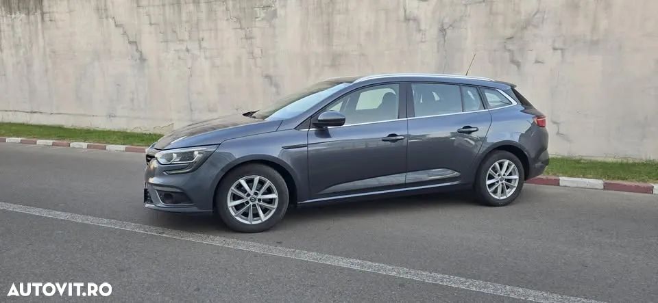 Renault Megane Blue dCi 116 Intens - 4