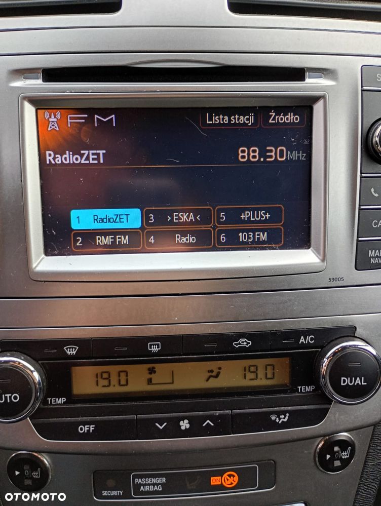 Toyota Avensis Touring Sports 1.8 Comfort - 11