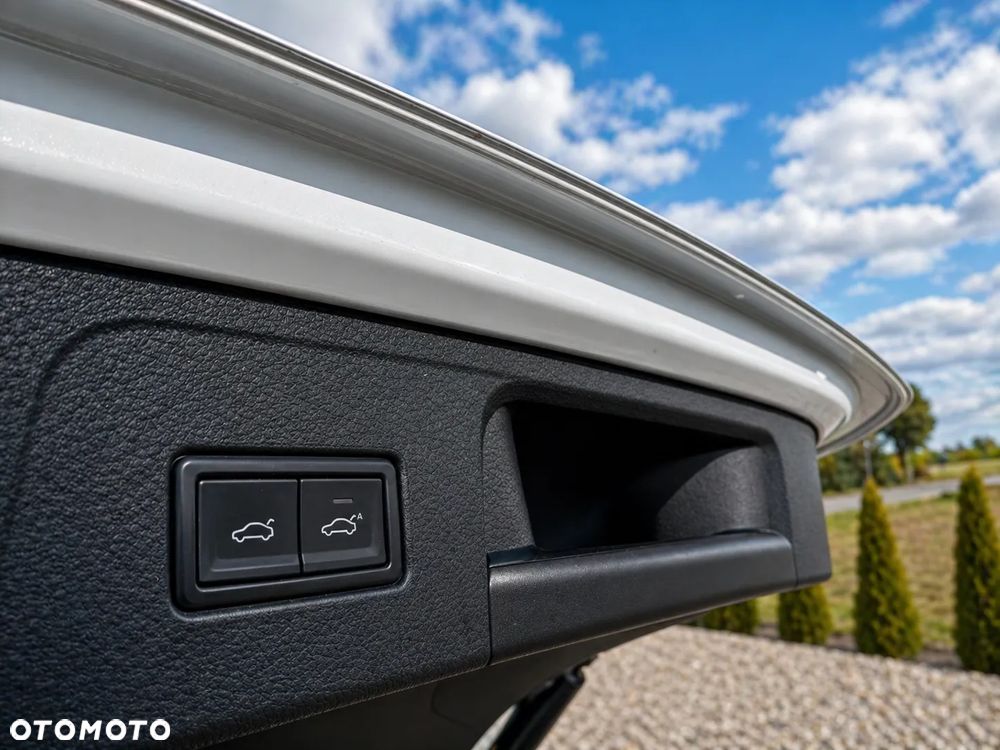 Volkswagen Passat Alltrack 2.0 TDI SCR 4Motion DSG (BMT) - 11