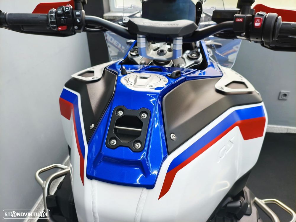 BMW R 1300 GS Adventure Trophy - 9