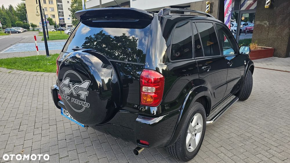 Toyota RAV4 2.0 VVT-i 4x4 - 5