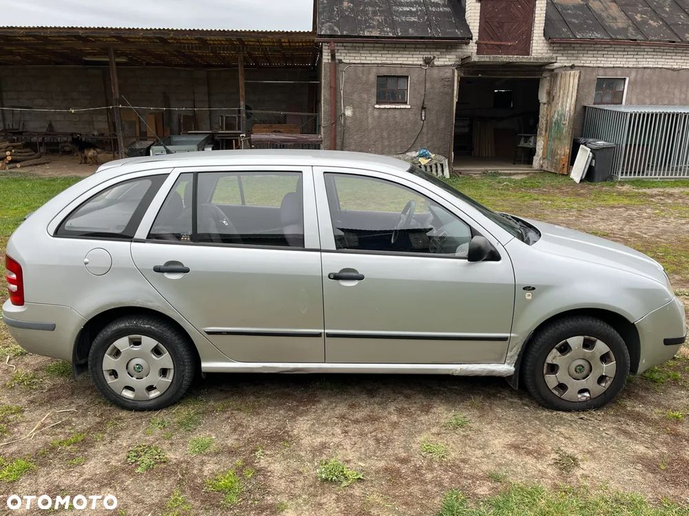 Skoda Fabia - 4