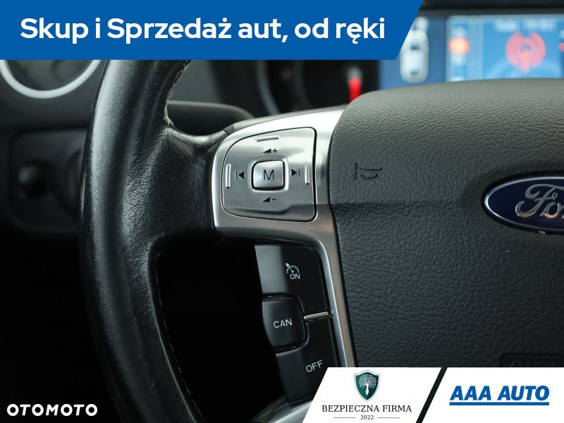 Ford Mondeo - 14