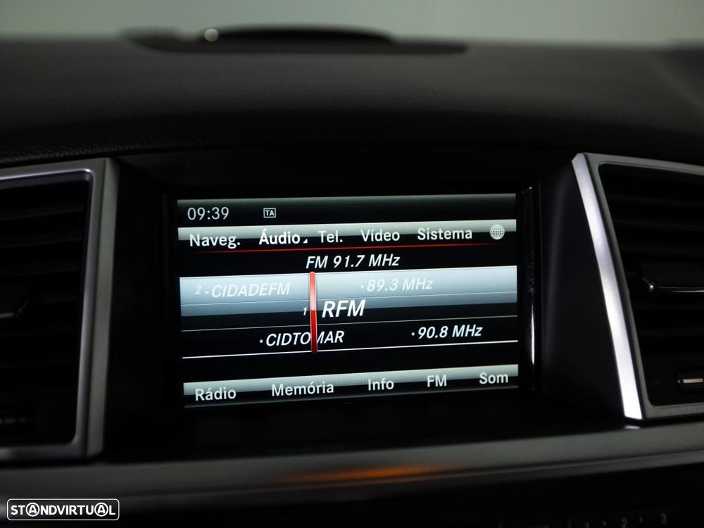 Mercedes-Benz ML 350 — fotografia 30