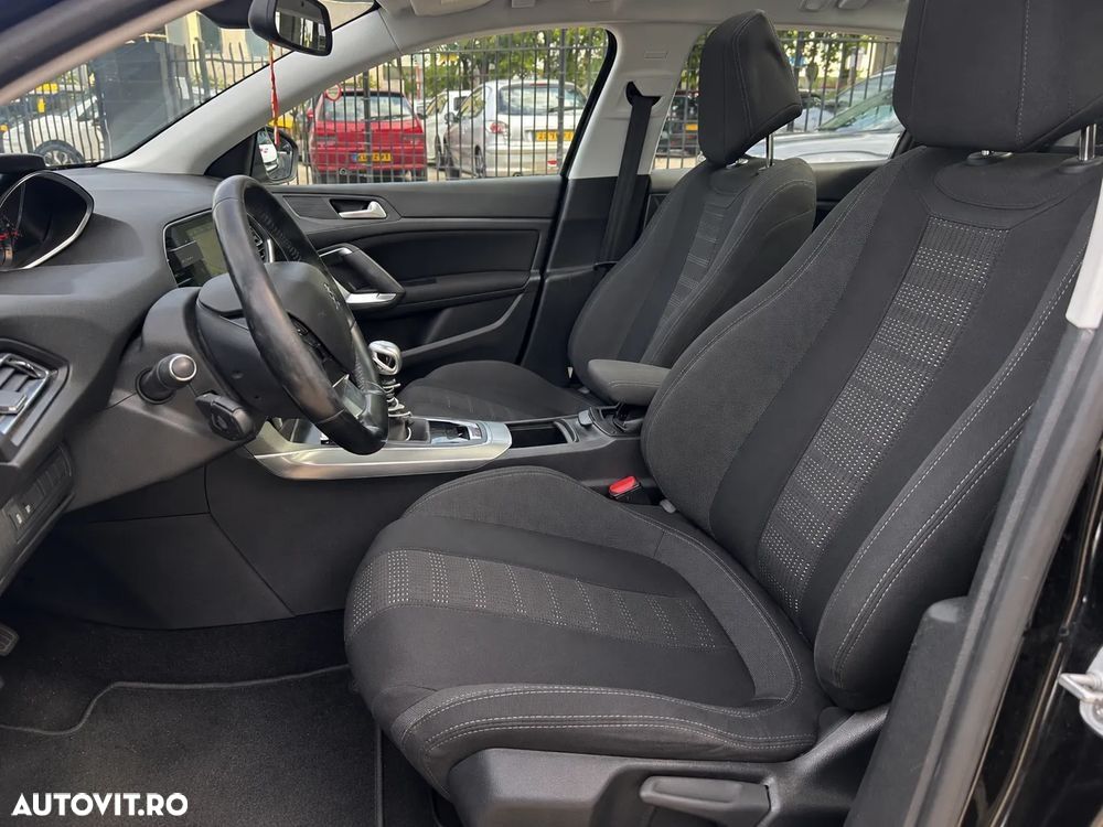 Peugeot 308 - 9