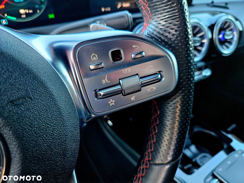 Mercedes-Benz CLA 250 e 8G-DCT AMG Line - 21