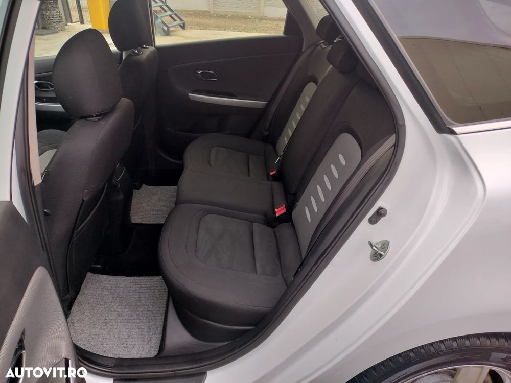 Kia Ceed - 19