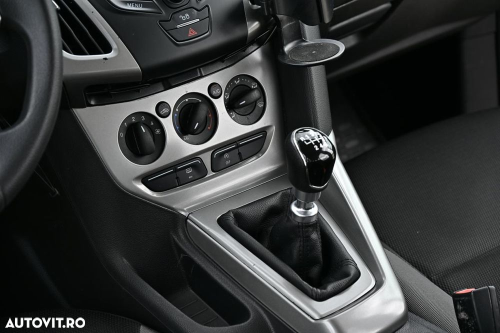 Ford Focus - 16