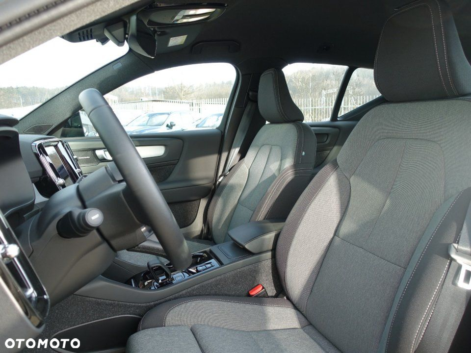 Volvo XC 40 - 21