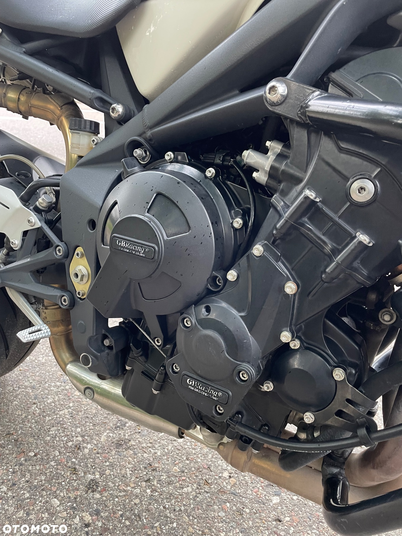 Triumph Street Triple - 10