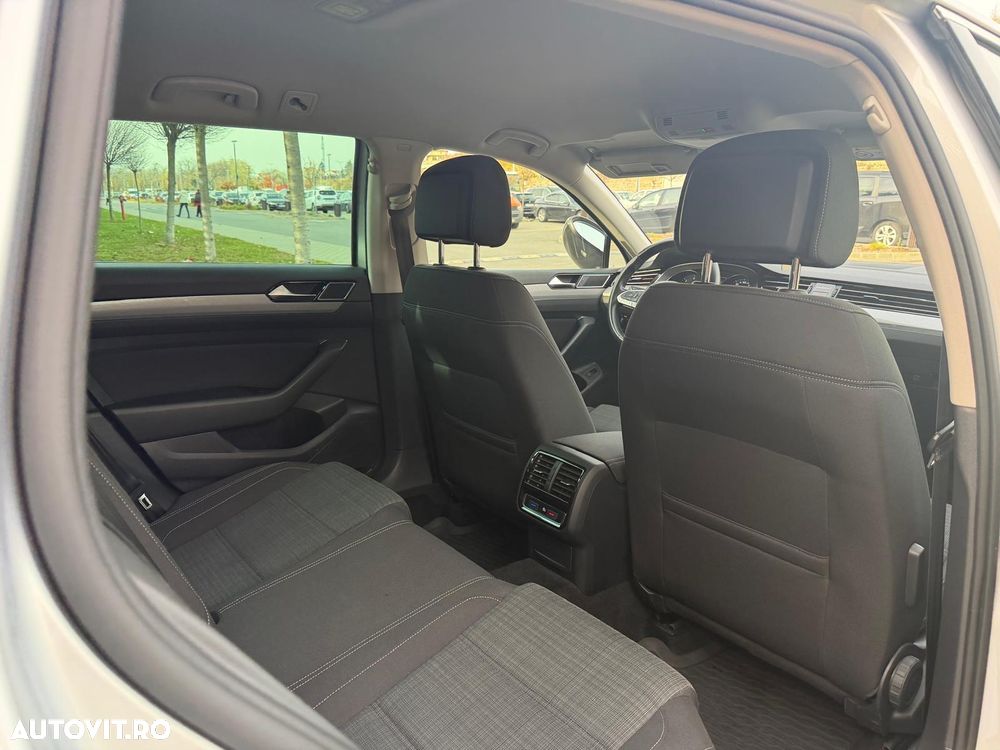 Volkswagen Passat Variant 2.0 TDI DSG Comfortline - 14