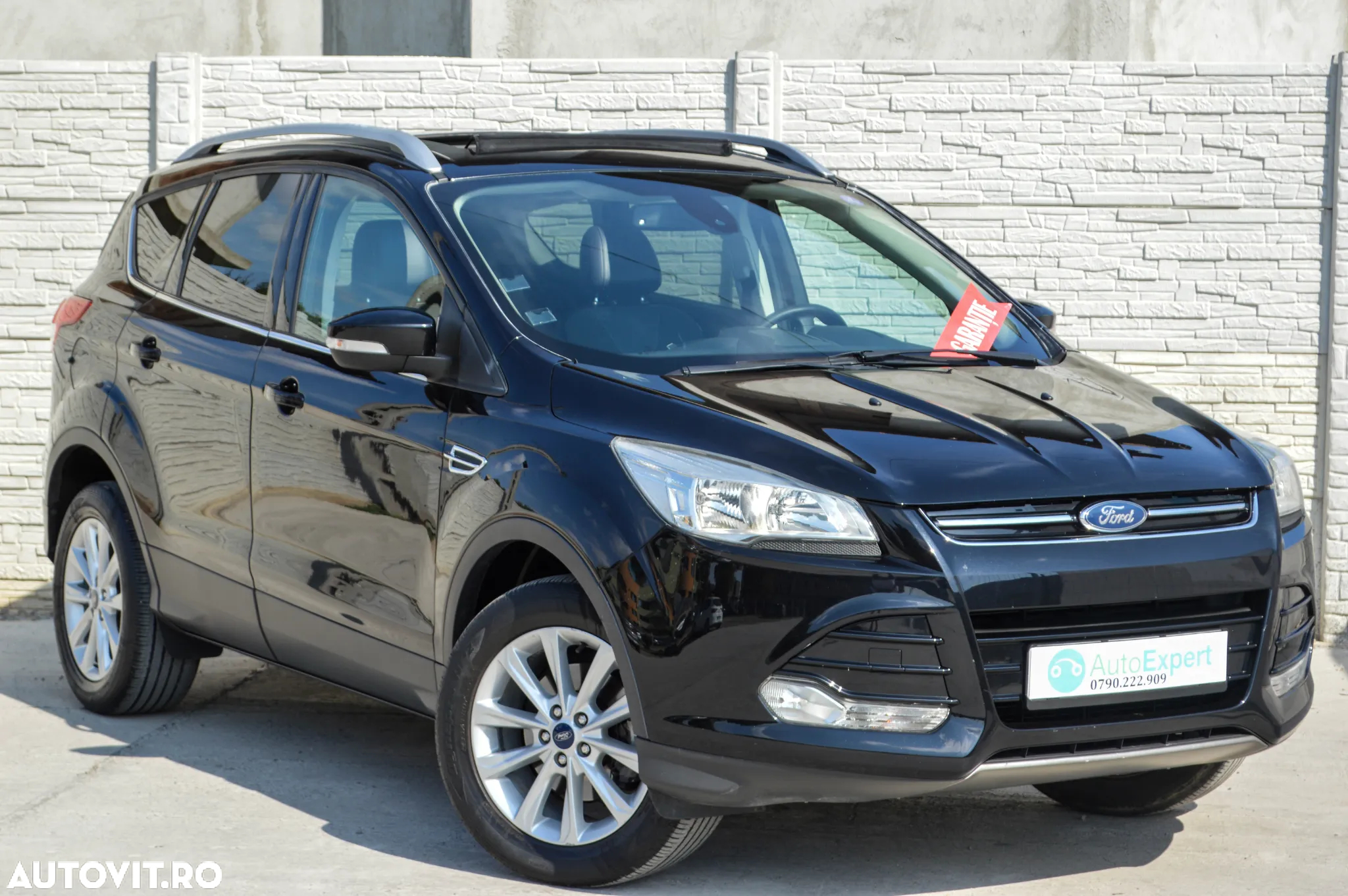 Ford Kuga 1.5 EcoBoost 2x4 Titanium - 10