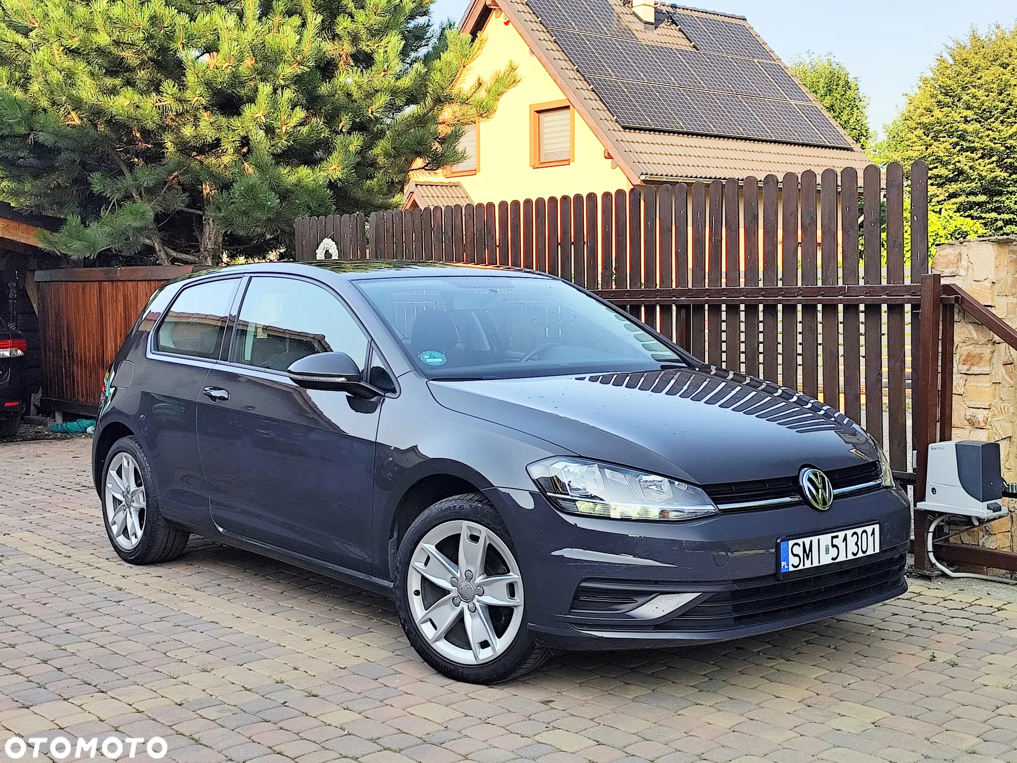 Volkswagen Golf VII 1.0 TSI BMT Trendline - 2