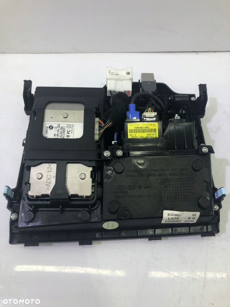 KIA STINGER ŁADOWARKA INDUKCYJNA USB AUX 84680-J5600 - 3