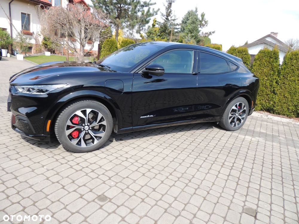 Ford Mustang Mach-E - 6