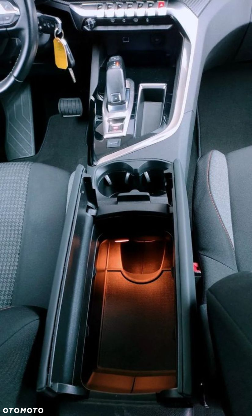 Peugeot 5008 - 23