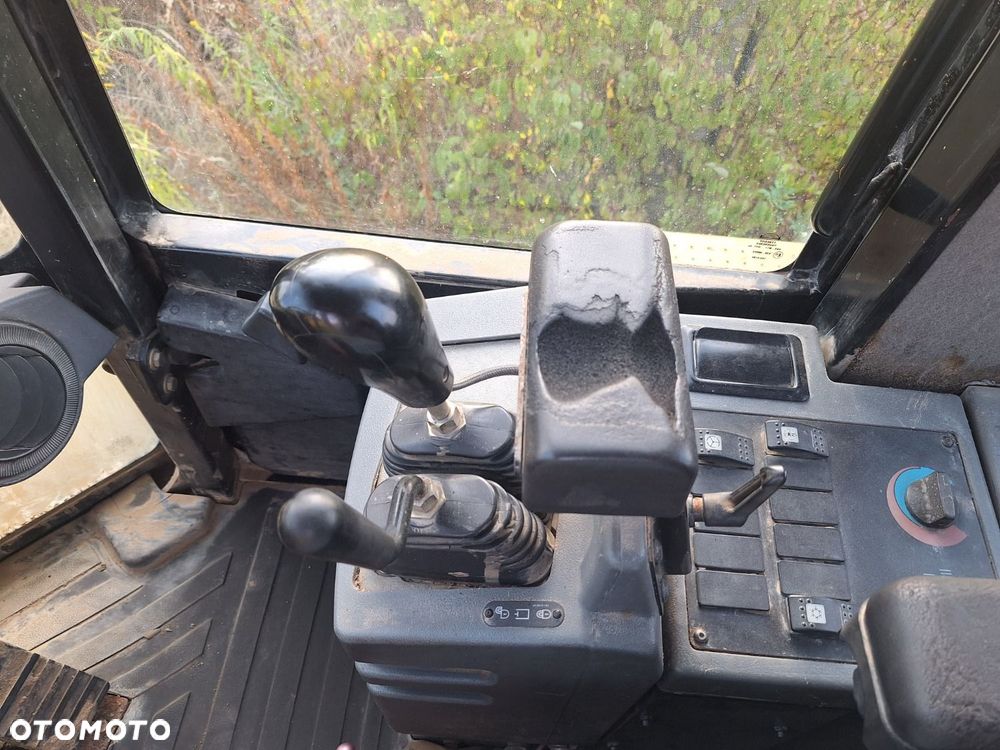 Caterpillar 938 G 4X4 - 23